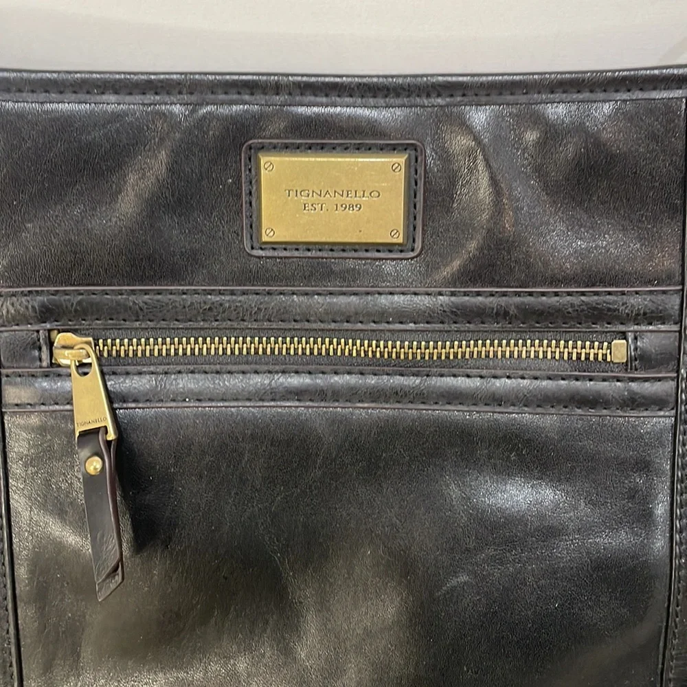 TIGNANELLO Women Black Leather Adjustable Strap Crossbody Shoulder Bag‎ Purse